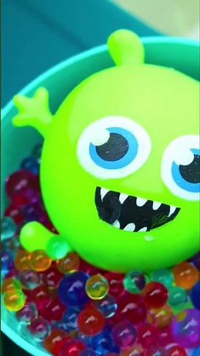 A Rocket for Toy Aliens Arrived on Earth #toys #videosforkids