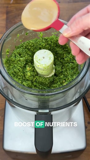 The Ice Cube Trick that makes hummus fluffy #plantbased #healthytips #hummus