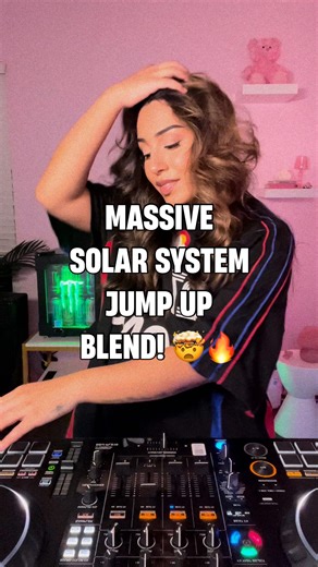 rate this solar system jump up blend! How’d I do?! 😎🔥 #dnb #drumandbass #dj #jumpup #jumpupdnb – really enjoying this solar system @itsinvolver x interstellar @circadiandnb blend right now! – so this one right here is pretty wholesome for me as this is my first time making/posting dj content on here! Redirecting my love and passion from primarily making content in the gaming scene to djing dnb music has truly been such an exhilarating journey so far. Can’t wait to see what’s next! ✨ | Khonvict