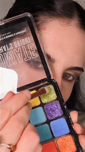 Venus Trap Inspired Makeup Tutorial 💚❤️