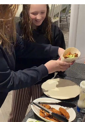 Quick and Easy Chicken Wraps for Dinner