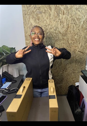 🔥 ASUS ExpertBook Deals 🔥 💻 Core i7 13th Gen | 16GB RAM | 512GB SSD – KSh 82,000 💻 Core i3 13th Gen | 8GB RAM | 256GB SSD – KSh 51,500 ✅ Powerful & reliable for work, business & school ✅ Sleek, lightweight professional design ✅ Fast SSD storage for smooth performance 📍 Location: Kimathi Chambers, 2nd Floor, Suite 9 🚚 Countrywide Delivery Available 💳 Payment After Delivery Within Nairobi #LaptopDeals #AsusExpertBook #NairobiTech #LaptopSale #ElectrikaComputers 💻🔥