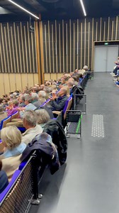 BAGNOLS/CÈZE Le jeu des 1000€ est en cours d’enregistrement dans une Pyramide pleine à craquer 🎙️ 👉🏻 Diffusion du 26 au 30 janvier à 12h45 sur France Inter #FranceInter #Jeudes1000euros #LaPyramide | ObjectifGard