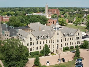 U.S. News Names USF Online MBA Program the Best in Illinois