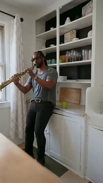 Daryl Hall & John Oates ‘Sara Smile’ was begging for sax #darylhall #johnoates #sax #music