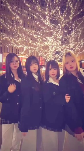 制服コスプレの魅力とおすすめ