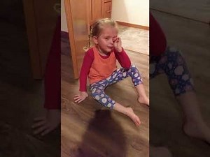 3 year old tantrum: When mommy gets Elsa hair wrong!!