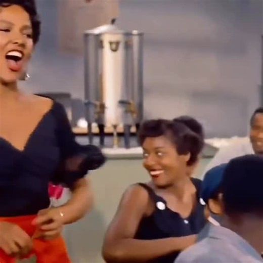 TAMALA RENEÉ JONES🧿🧿🧿 on Instagram: "I watch #CarmenJones every time it’s on !!! Since I was a little girl , I have always loved Dorothy Dandridge & always felt like I knew her , even though I wasn’t even thought of during her time 😂 Such a beautiful , talented & captivating person !! ✨💐💫💕🥂🕊️"