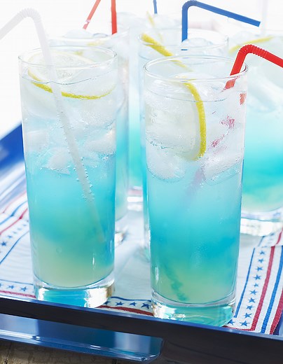 Cocktail blue point vodka curaçao pour 1 personnes - Recettes - Elle à Table