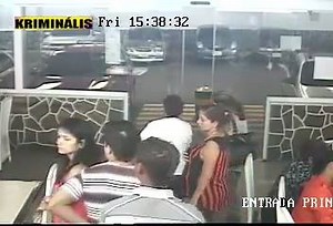 208K views · 1.3K reactions | Venezuela - Valencia Thieves In The Asados El Bosque Restaurant #KRIMINÁLIS | Kriminális | Facebook