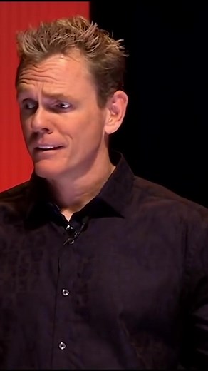 Netflix Stand-Up Comedy 2024: Hilarious Final Performance at The Kookaburra Lounge