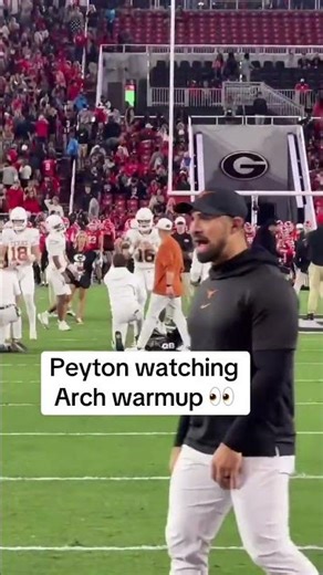 The Mannings are in the building 🔥