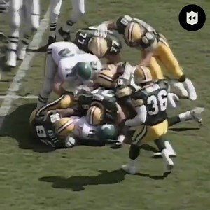 45K views · 894 reactions | On this date in 1993, Reggie White made his presence known in his first game with the Green Bay Packers. 燎 ( @nfllegacy) | CBS Sports HQ | Facebook