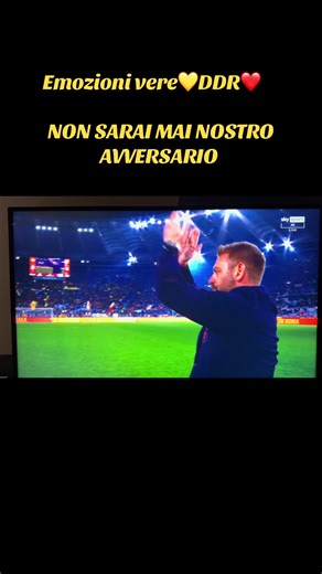 Il saluto emozionante di De Rossi alla Curva Sud