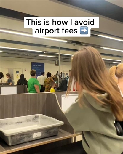 Pack more. Stress less. Double your packing space without paying extra baggage fees. Meet the NEW 2PackBag™ — the smartest way to compress your clothes and pack 2x more. Why travelers love it: ✅ Compresses clothes in seconds ✅ Saves up to 60% space in any suitcase or bag ✅ Waterproof, odor-proof, and tear-resistant ✅ Fits perfectly in any luggage — 100% adaptable ✅ Backed by our 90-Day Satisfaction Guarantee 🎒 Say goodbye to overpacking and surprise fees. 👉 Get yours now while it's still 50% O