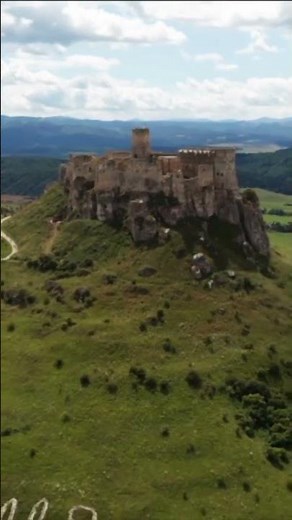 Castillo Spis (Eslovaquia) #castillo #castle #eslovaquia #travel #drone #viajes