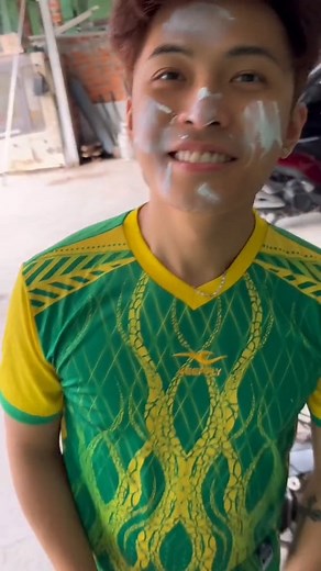 770K views · 10K reactions | Tui chăm sóc chồng là khoảiiii chê nha mấy bà 來 #Tet2024 #VieReelsTet #ReelsTet #TetGiapThin #ChucMungNamMoi #PuKa #GinTuanKiet | PuKa | Facebook