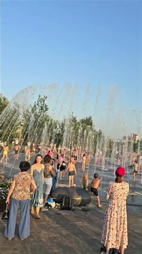 russia Saint Petersburg , Fountain, kids playing