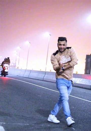 বলোনা কথা বোবা নাকি..: মিউজিক ভিডিও বিশ্লেষণ