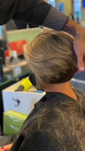 Avaliação do corte de cabelo da Miley Cyrus