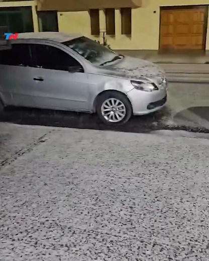 SORPRESA TOTAL: cayó graupel en Bahía Blanca y la ciudad se cubrió de blanco