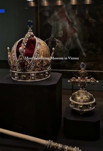 Vienna’s most impressive museums, showcasing the imperial crowns and treasures of the Habsburgs 👑 Imperial Treasury Vienna 📍 Hofburg, Schweizerhof, 1010 Vienna, Austria #viennamuseum #vienna #habsburg #visitvienna #wien