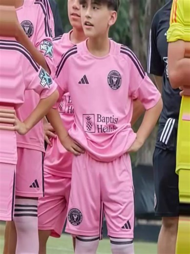 Roger Jr: A Playful Personality