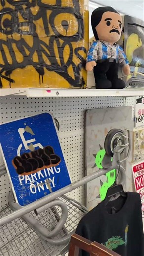 Art Gallery hidden inside abandoned store