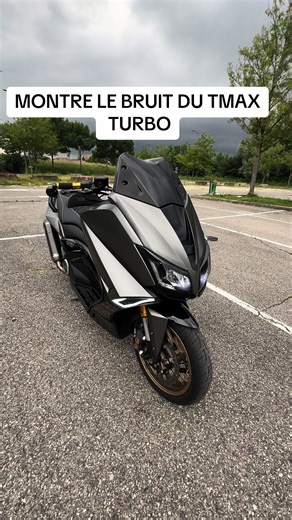 Écoutez le bruit du TMAX Turbo en action