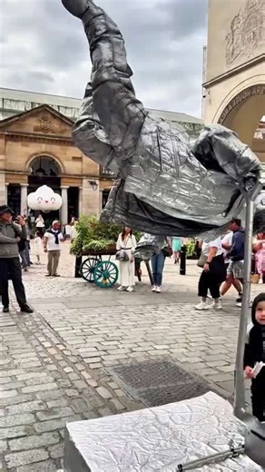 How silverman statue never goes hungry at work 😂.