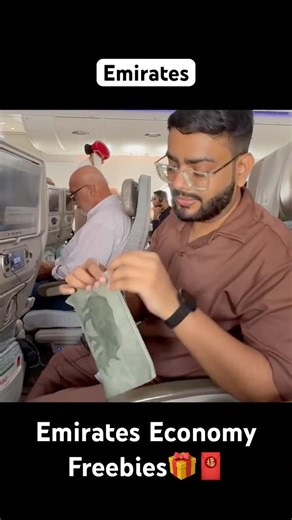 Emirates Economy Freebies that nobody talks about ? Dubai to Houston #emirates #emiratesairlines