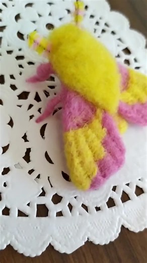 Felted Rosy Maple Moth Brooch: Unusual Insect Hairpin - Etsy