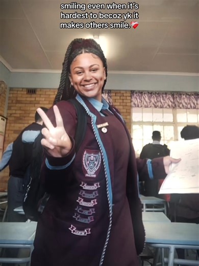 stay smiling, stay shining.🌟#fyp #SAMA28 #dimples #smile #healingjourney #CapCut