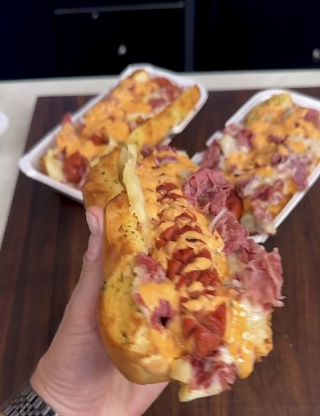 Reuben Hot Dog