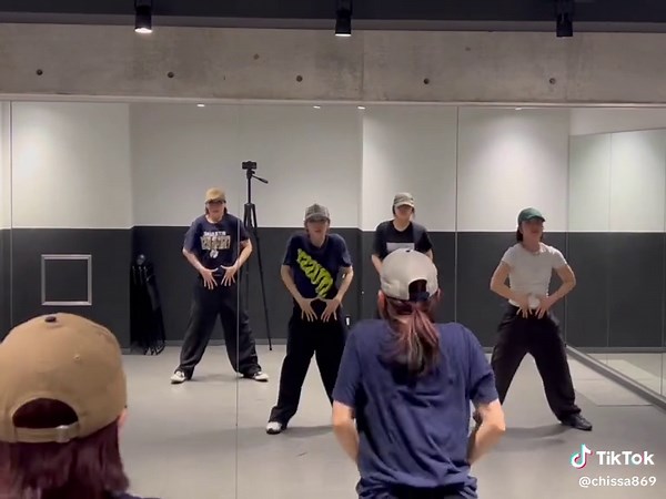 ダンス振り付けトレーニングのインサイド