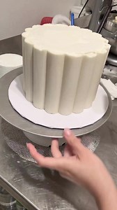 We are IN LOVE with this incredible cake by @cakesbymelodysd using our Acrylic Frosting Guide Discs Scalloped 🌸🌸🌸🌸 Shop them here - https://bit.ly/41dgGqu #evilcakegenius #scallopedplates #cakedecorating #caketools #cakeproducts #cake #cakesbymelodysd | Evil Cake Genius