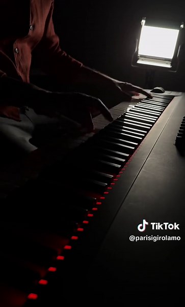 Stunning Piano Cover of Beyoncé's Halo