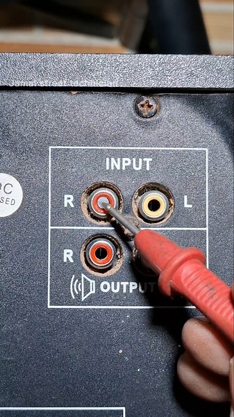 How to Remove a Broken RCA Jack Plug Inside the Socket#RCA #RepairTutorial #BrokenRCA #RCAPinRemoval
