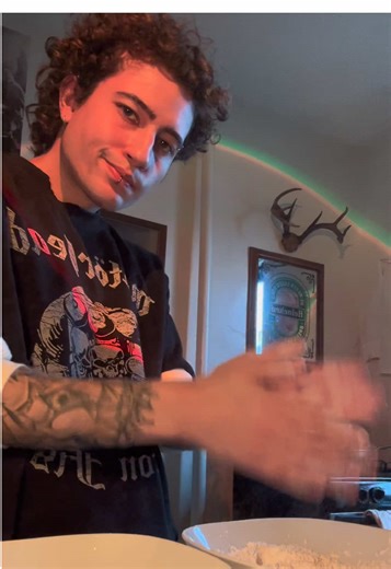 Steak sandwich. Steak, bread, arugula, haystack onions, and some roasted garlic aioli. Simple. Thin slice half an onion, soak in eggs and dredge in flour. I didn’t have buttermilk but I’d use that if you do. Either works. Fry in olive oil, toss in a bowl with salt and pepper and set aside. For the aioli, a friend of mine gave me some homemade stuff, real good stuff. If you don’t have a friend who regularly makes aioli, it’s simple. 3 heads of garlic, 1 1/4 cup mayo, 1 tbsp olive oil, 1 tbsp lemo