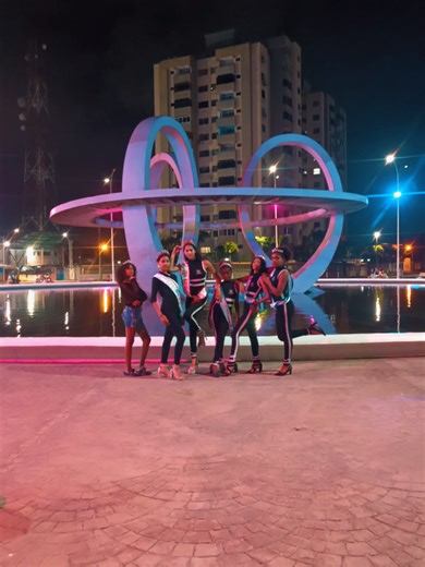 Somos una academia y agencia internacional de modelos con 27 años de experiencia en El maravilloso mundo del modelaje 👠 . . . #greycrismodelsinternacional #greycrismodelscaracas #greycrismodelscuriepe