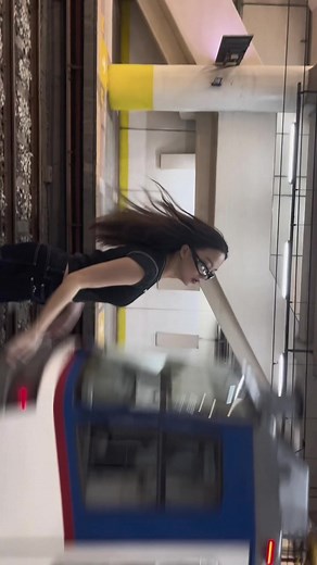 POV you’re a commute girl #trainslowmo #ph