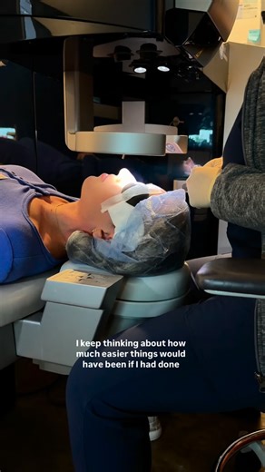 Francesca LoChirco - Toddler mom | Lifestyle | Wellness | It finally happened 🎉 I said goodbye to contacts and glasses 🙌🏻 This is something I’ve wanted for so long, and as a busy toddler mom,... | Instagram