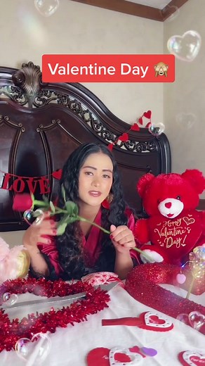 #valentinesdayideasforthebedroom . Camera 📷 @poonamghising1 😋🤩🙈