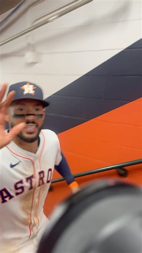 High five from CC1 #MLB #HoustonAstros #CarlosCorrea #Houston #Baseball