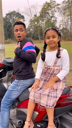 Khushi ko kuch bhi samajh nehi aa Raha 😇😇comedy video #shortsviral #reels #tranding #shorts