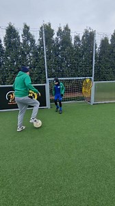 Air Akka Shot 🌀💥 Neymar Look 👀👈 legend Akka by Julka Bednarek 🇵🇱 Séan GARNIER S3 freestyle ball #trenerdryblingu #football #skills #trythis #dribbling #drybling #Akka | Trener Dryblingu Piłkarskiego - Piotr "Olo" Oleksik
