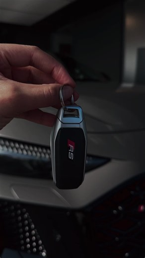 Audi RS5 Launch Edition Plateau Grey — Review & Test Drive Info