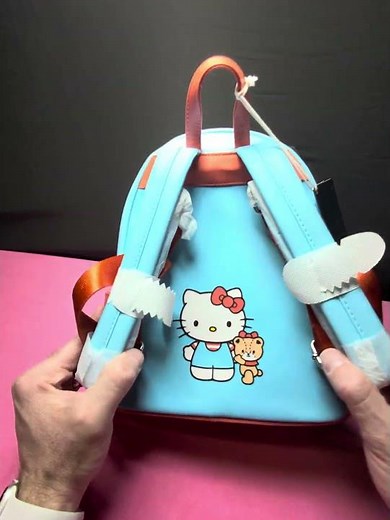 The perfect Hello Kitty Backpack #sanrio #hellokitty #sanriocore #sanriotiktok #threelittlemingos
