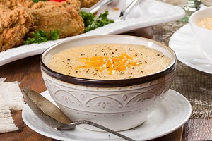 Goes-with-Anything Cheesy Grits