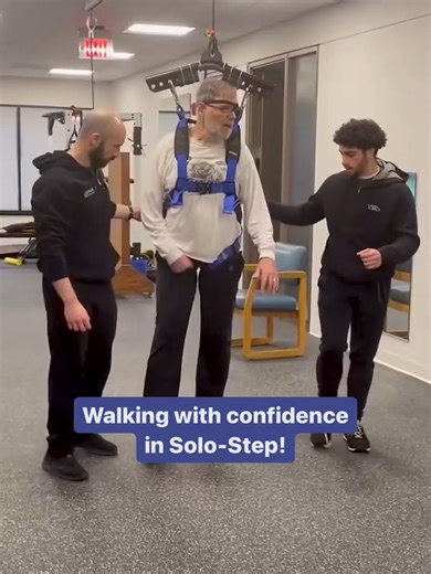 Check out Push To Walk‘s Solo-Step Straight Track System! Push To Walk is a non-profit in Montvale, NJ that provides individualized workouts to individuals with SCI, paralysis, and other neurological conditions! Visit the link in our bio to learn more about the Solo-Step. . . . #solostep #pushtowalk #sci #neurorecovery